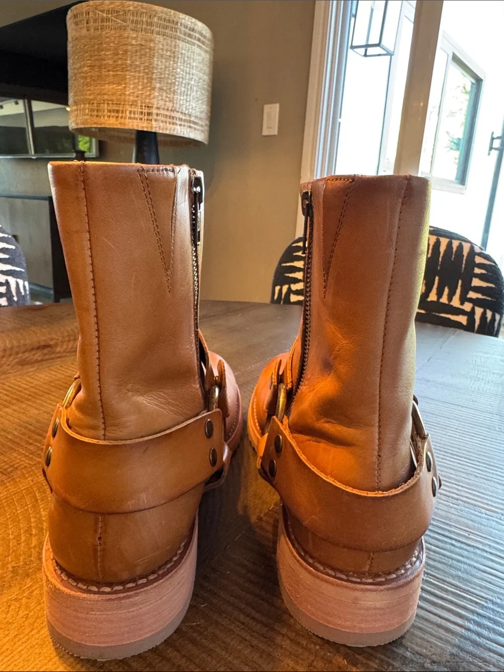 Like new (worn once) Women FRYE Veronica Flex Harness caramel leather   size 10M